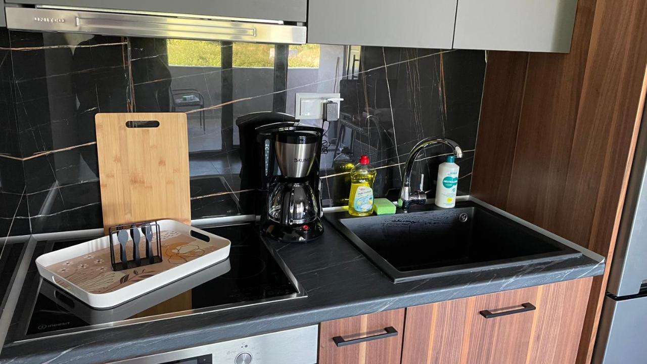 Asterias Apartman Néa Péramos Kültér fotó