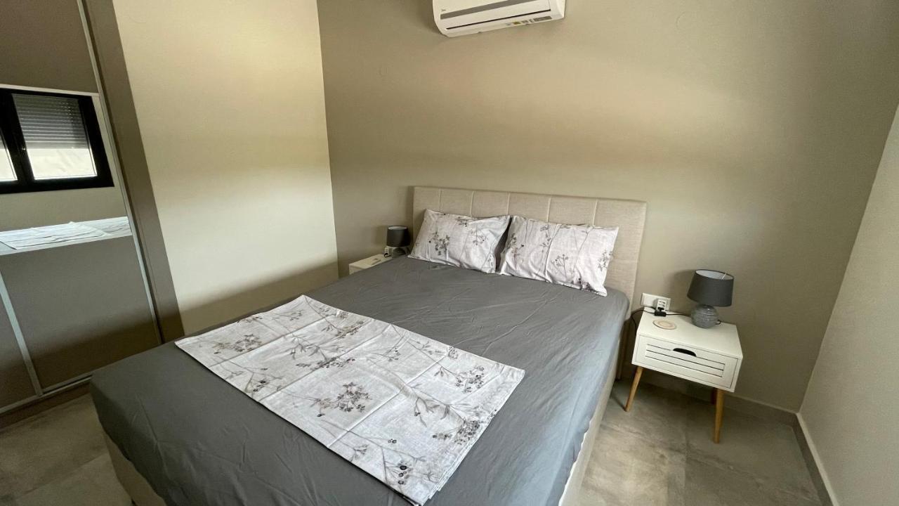 Asterias Apartman Néa Péramos Kültér fotó